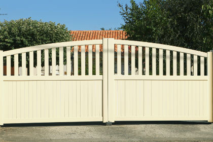 Appartment Gates white apartment gate